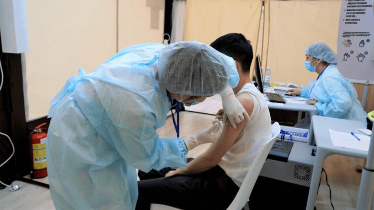 Қазақстанда 8 миллионнан астам адам коронавирусқа қарсы вакцина салдырды