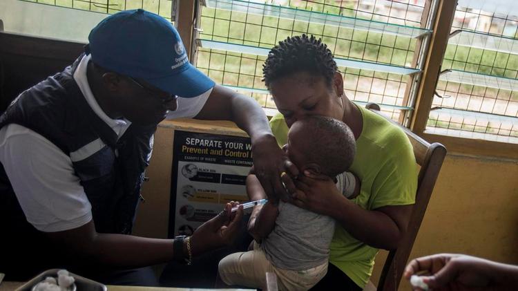 Первую в мире вакцину против малярии разрешили использовать для детей