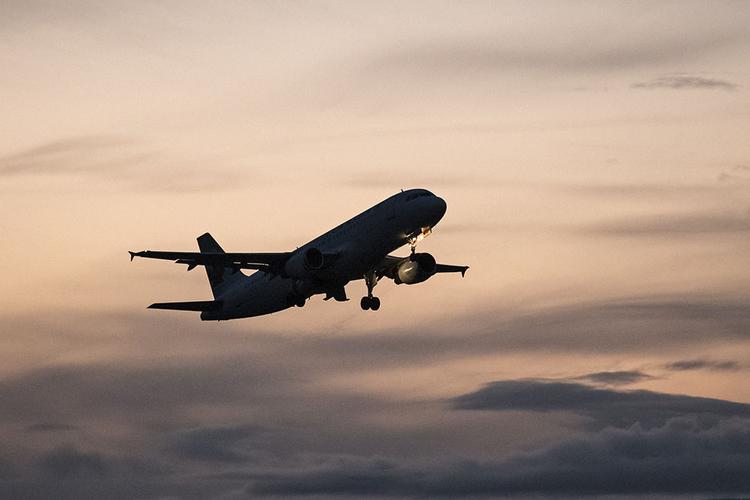 Казахстан увеличит число рейсов в ОАЭ и Турцию