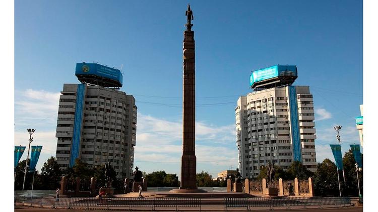 1999 – Ұрпақтар бірлігі мен сабақтастығы жылы