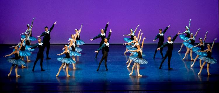Болат Аюхановтың би театры 54-ші маусымын Гала-балетпен аяқтайды