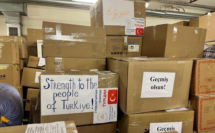 Казахстан направит 55 тонн гуманитарной помощи Турции – Правительство РК