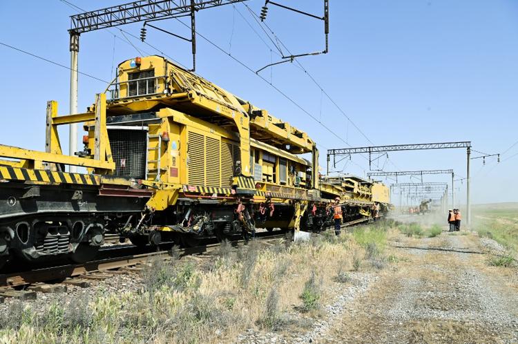 17 тысяч железнодорожных шпал заменят в ближайшие три дня в Карагандинской области