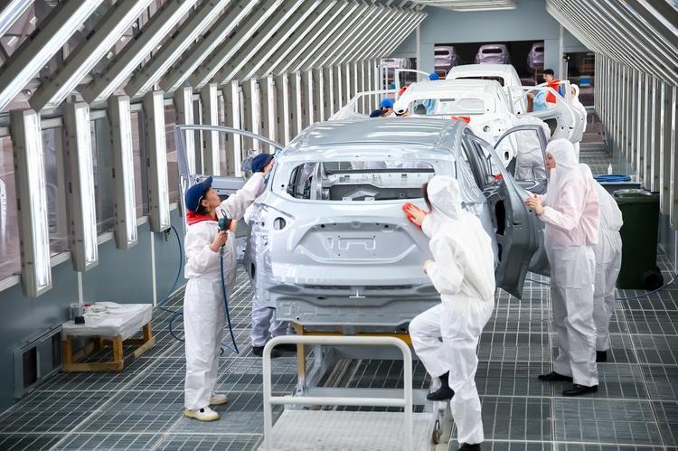 Өткен жылы автомобиль жасау саласында өндіріс 30%-ға артты