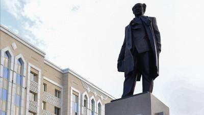 Астанада Мұхтар Әуезовке арналған ескерткіш ашылды