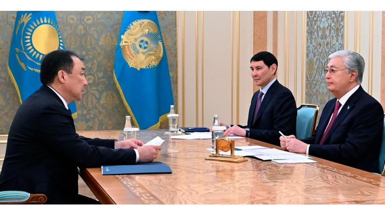 Президент «Қазақстан темір жолы» ҰК» АҚ басқарма төрағасы Нұрлан Сауранбаевты қабылдады