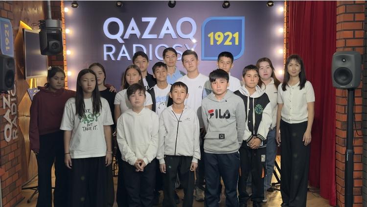 Қосшы қаласының оқушылары Қазақ радиосына экскурсия жасады