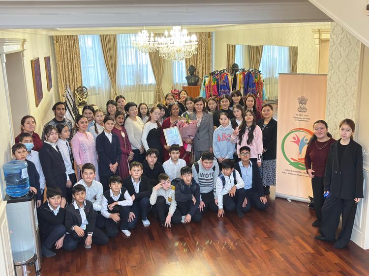 Үнді мәдениетімен жүздесу Қосшы оқушыларына танымдық саяхат