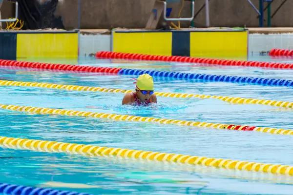 Жүзу сабағы мектеп бағдарламасына енгізіледі