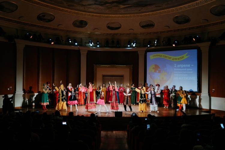 Астанада «Күн барлығына нұрын төгеді» қайырымдылық концерті өтті