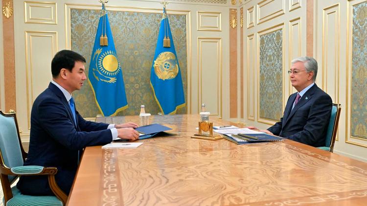 Мемлекет басшысы Алматы қаласының әкімі Дархан Сатыбалдыны қабылдады