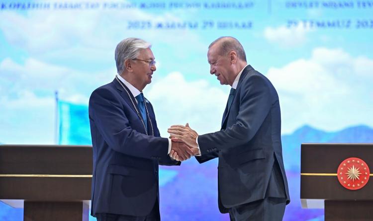 Президент Түркияның ең жоғары мемлекеттік наградасы – «Devlet Nişanı» орденімен марапатталды