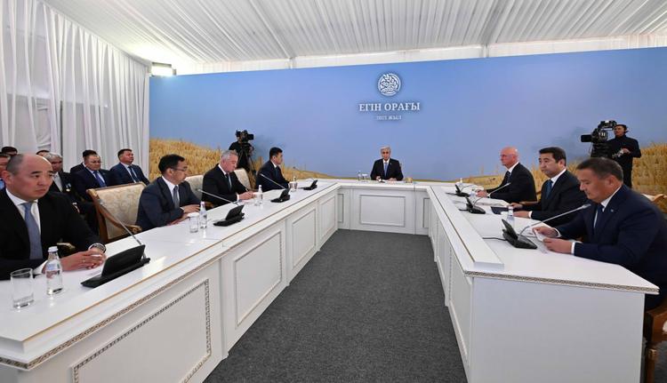 Президент ауыл шаруашылығына цифрлық технологияны тездетіп енгізуді тапсырды