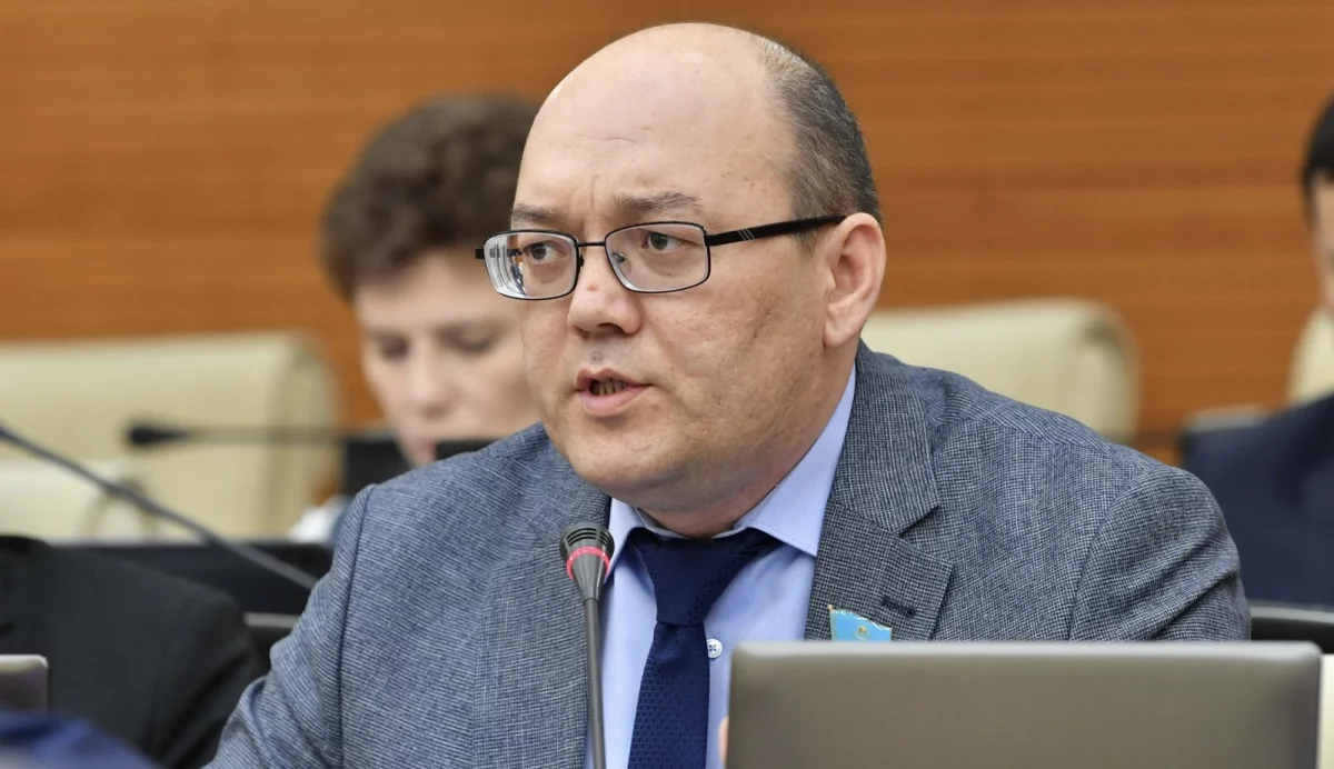 Конституциялық реформа билікті азаматтарға жақындата түсу керек – депутат