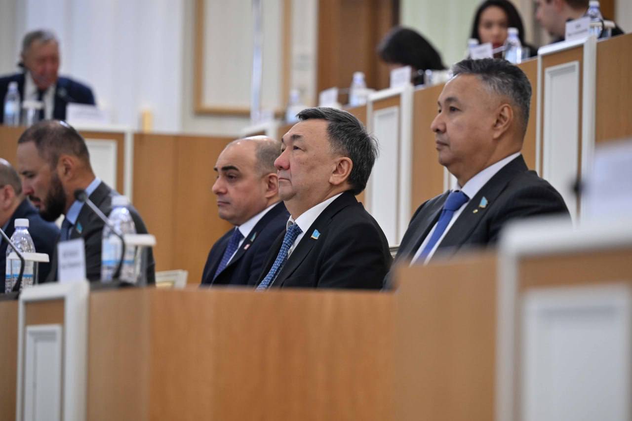 Қоршаған ортаны қорғау бойынша Конституцияның екі бабын өзгерту ұсынылды