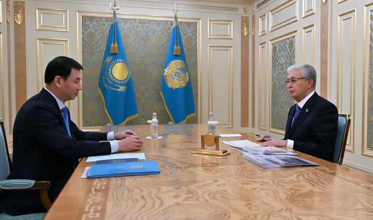 Президент Қасым-Жомарт Тоқаев Алматы қаласының әкімін қабылдады