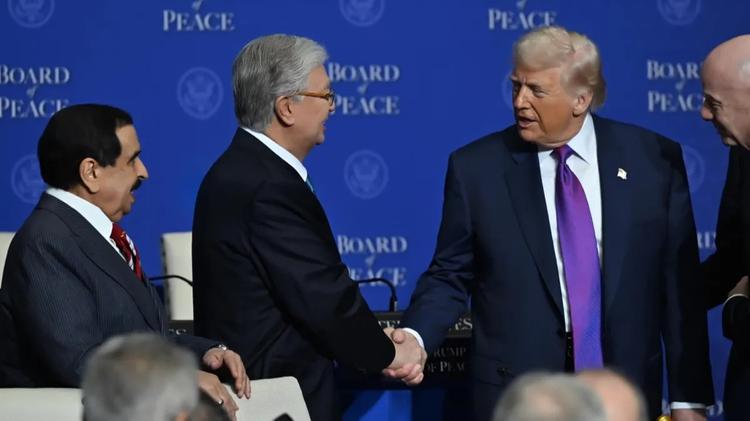 Трамп написал письмо Токаеву