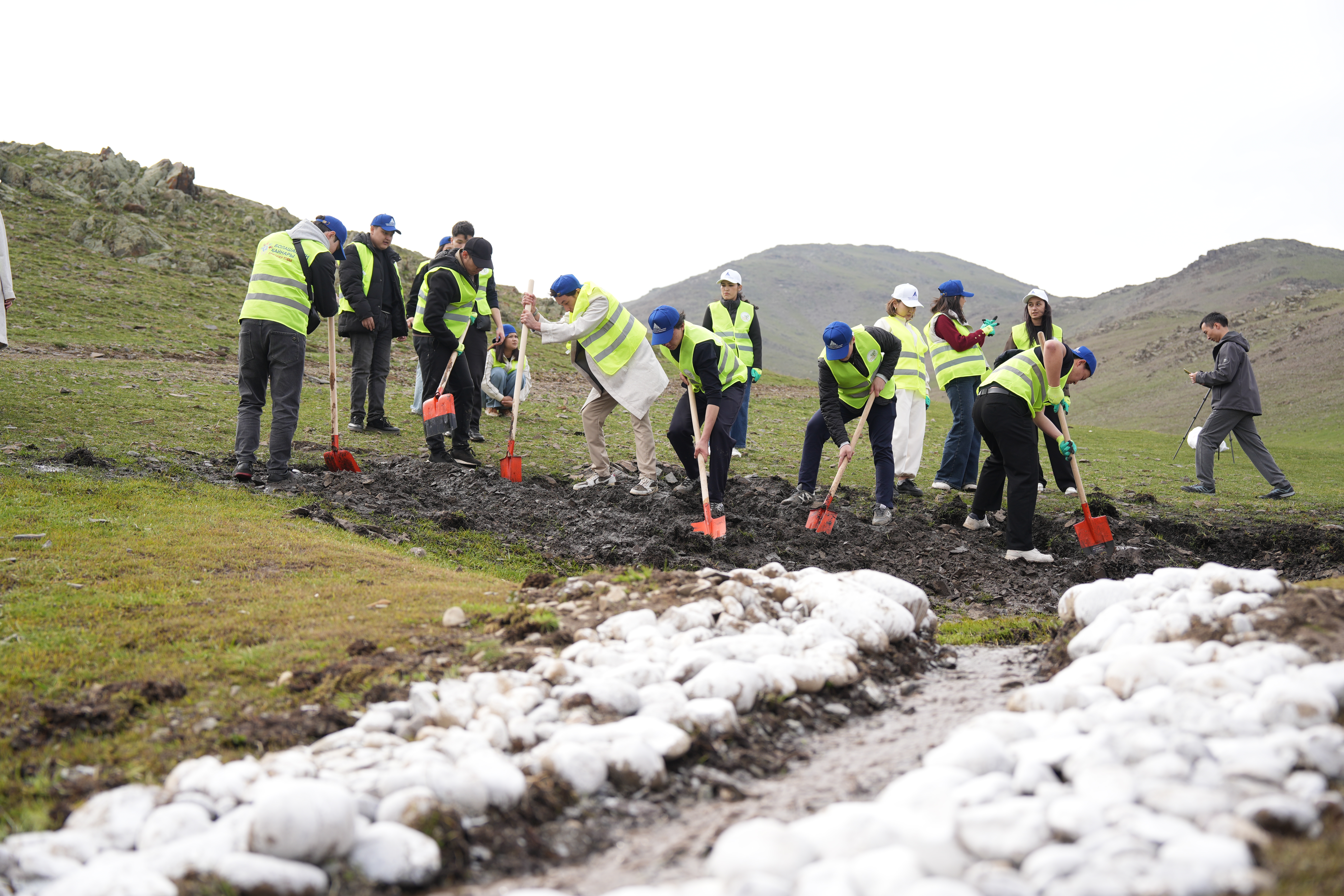 Елімізде «Мөлдір бұлақ» ауқымды экологиялық акциясы басталды