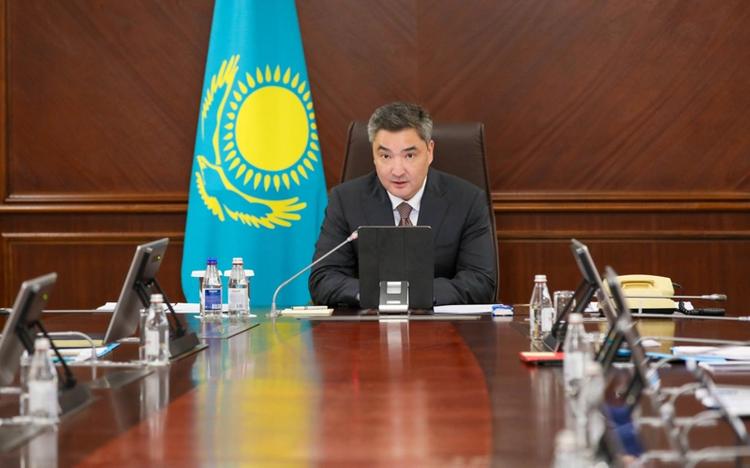 Жауапты министрліктер балаларды буллингтен қорғау бойынша жұмысты күшейтуі қажет - Бектенов