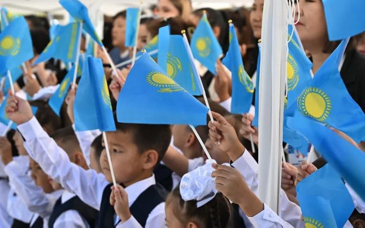 Президент: Ауызбіршілігі мықты, тату-тәтті отбасы – бақытты балалық шақтың арқауы